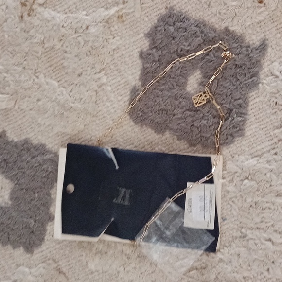 Michelle McDowell love Collection 18 karat gold plated chain 16 in. NWT❤️ - Picture 4 of 7